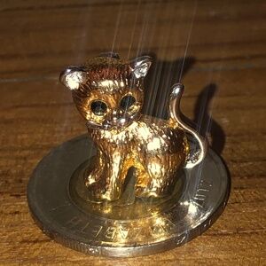 Vintage beautiful kitten Butler brooch